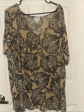 Paisley V-Neck Tunic in Tan, Black & Cream